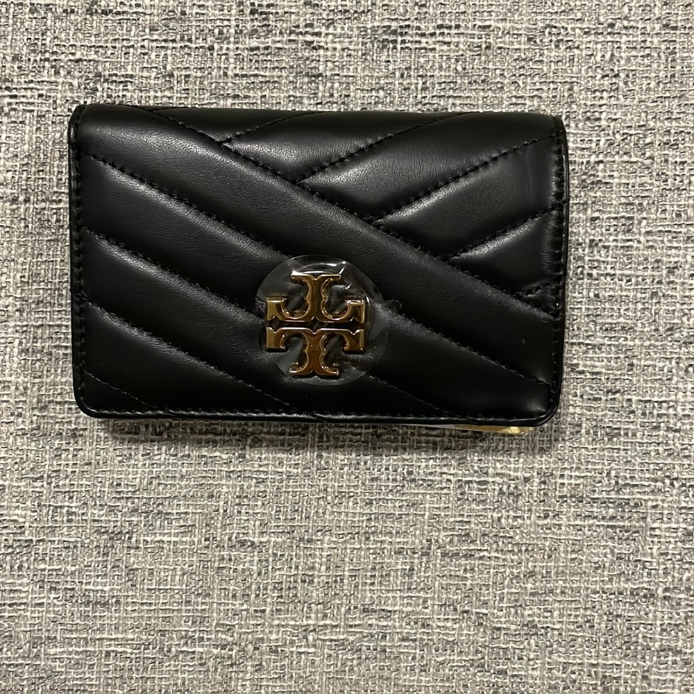 **NEVER USED** Tory Burch Kira Chevron Medium Slim Wallet